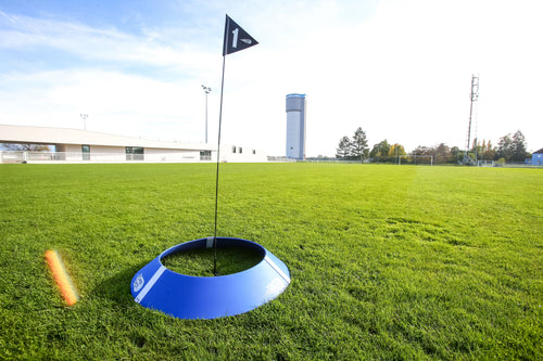 Kit de cible de FOOT GOLF avec jalon et drapeau