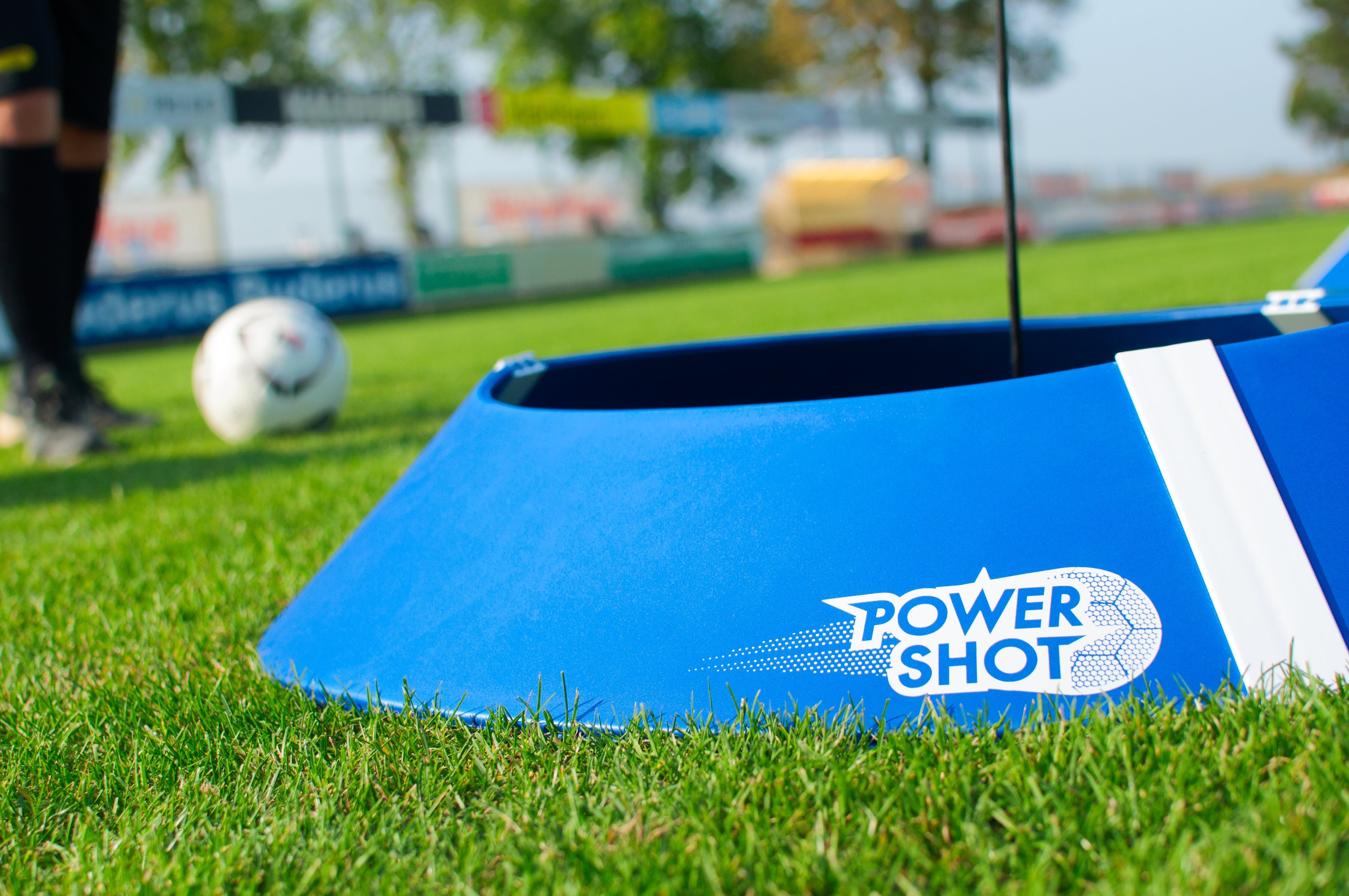 Kit de cible de FOOT GOLF avec jalon et drapeau