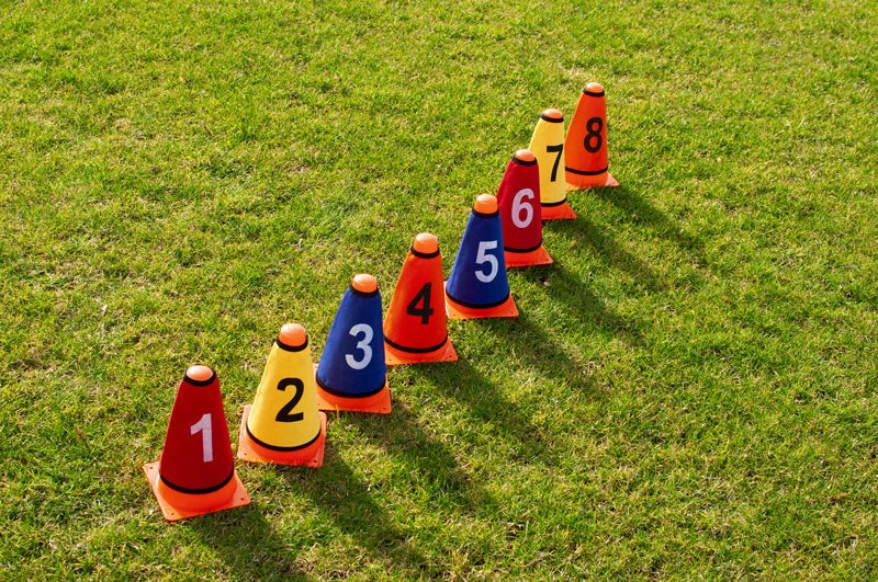 Cols de cônes numérotés
