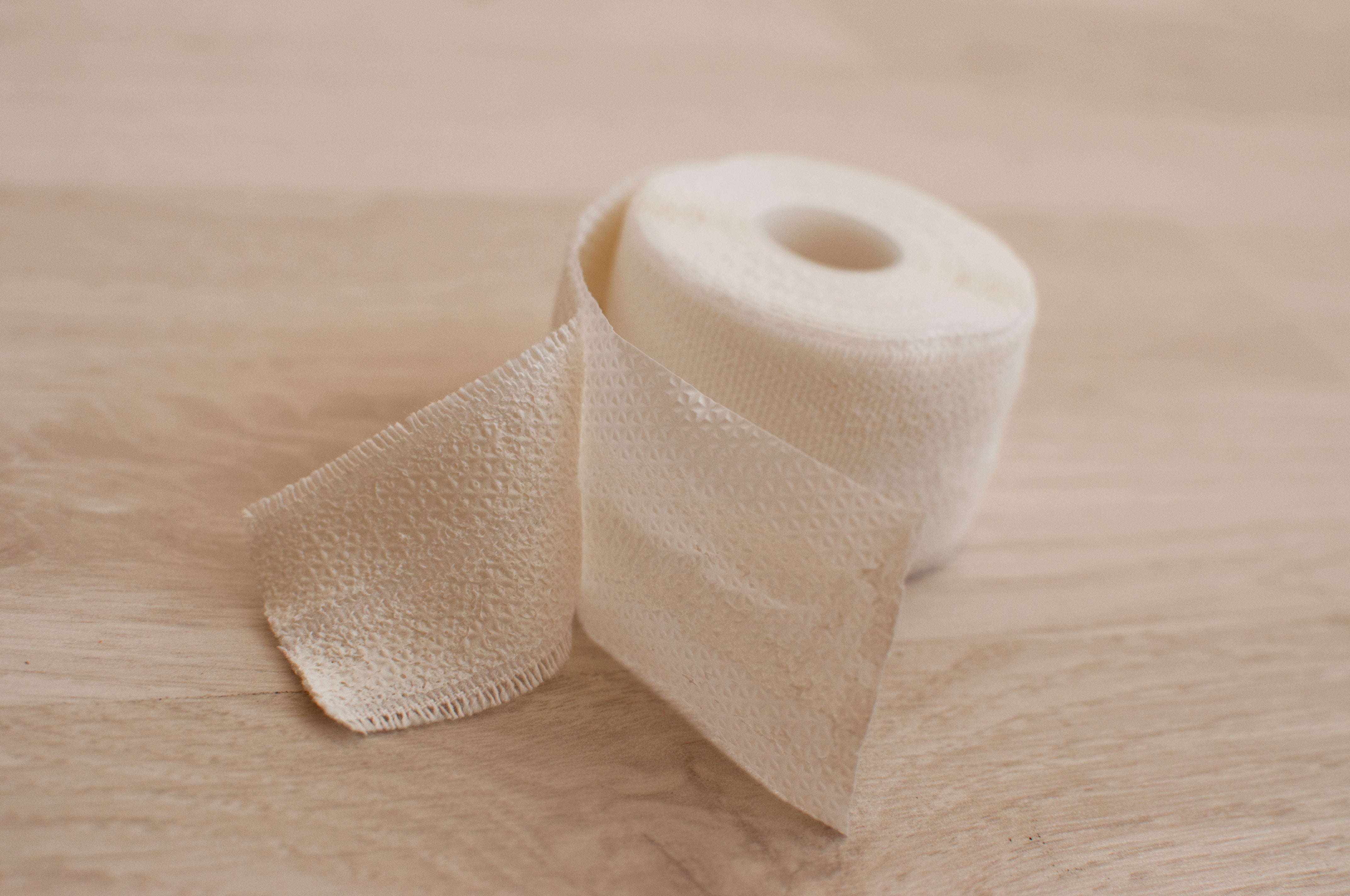 BANDAGE ELASTIQUE ET ADHESIF 3cm x 2,5m